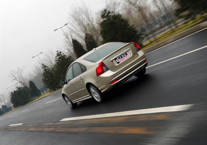 2009 2.5L T5 R-Design