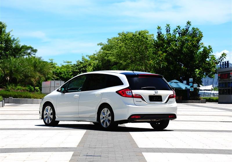 2013�� 1.8L �Զ����ʰ� 6��