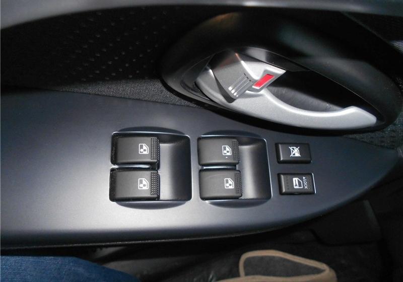 2014�� 1.4L �ֶ��촰������ ��IV