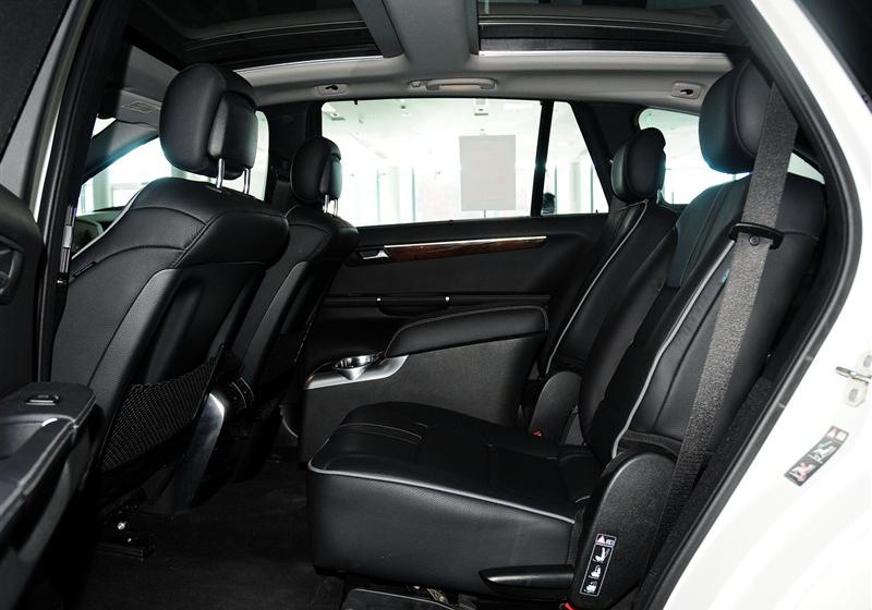 2011�� R300L ������