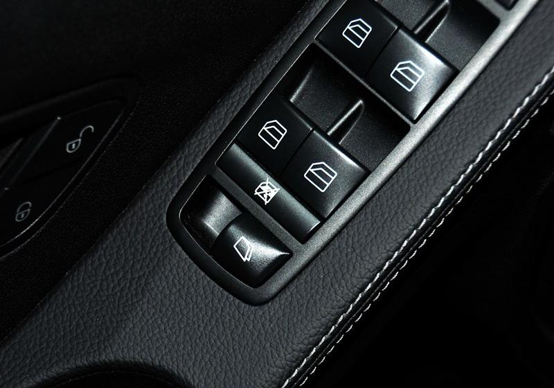 2011�� R300L ������