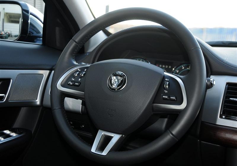 2014 XF 2.0T Style Club