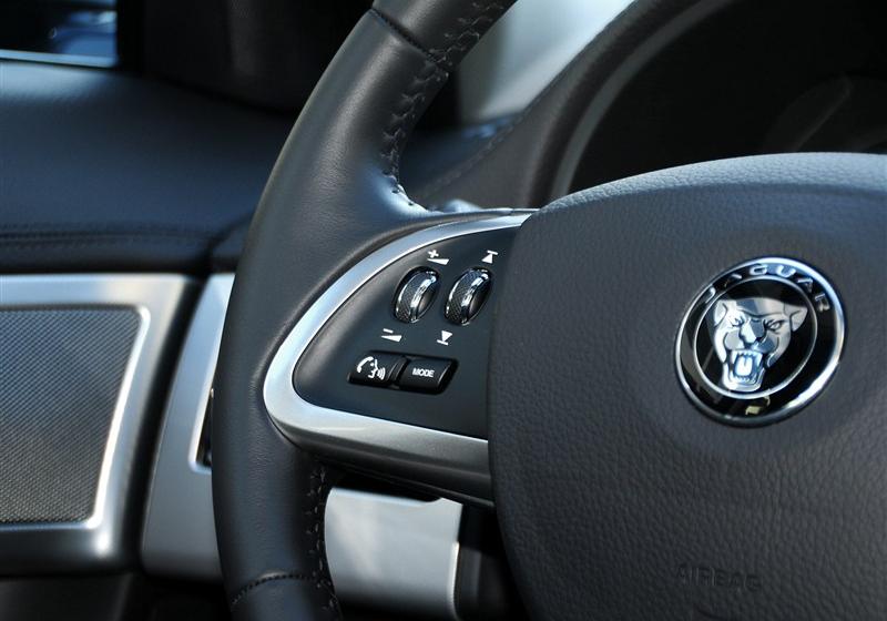 2014 XF 2.0T Style Club