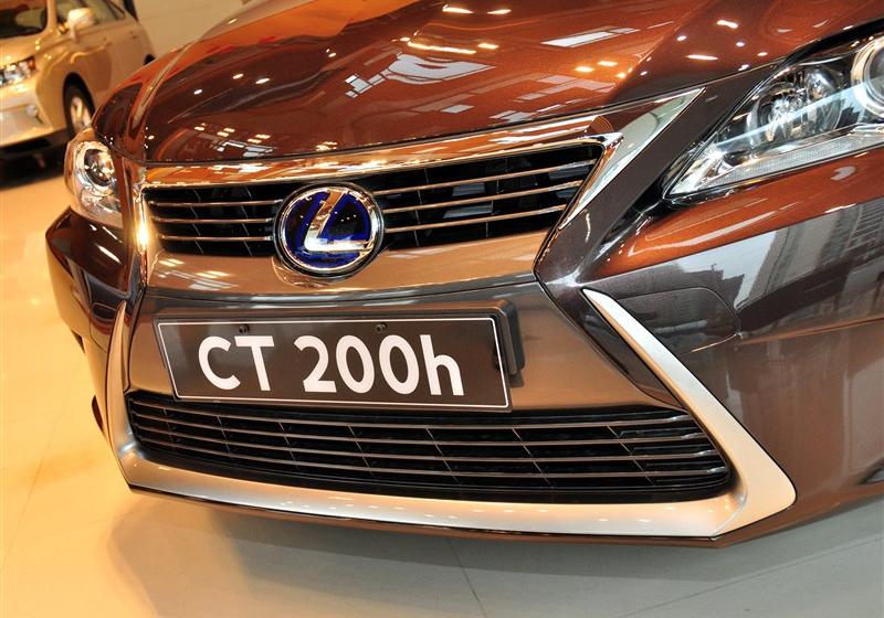 2014 CT200h ʰ ɫ