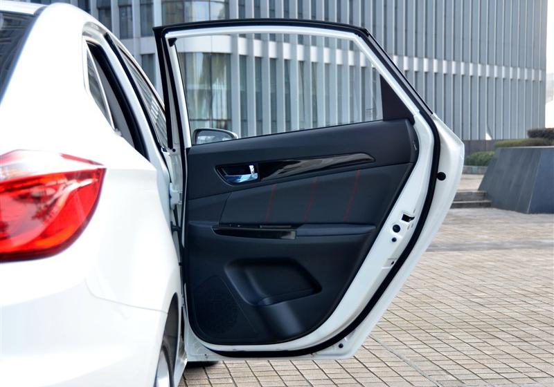 2014�� 1.5T �Զ��˶������