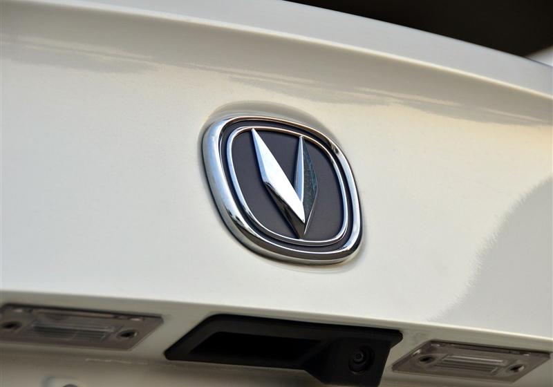 2014�� 1.5T �Զ��˶������