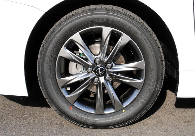 2014 CT200h F-Sport ˫ɫ