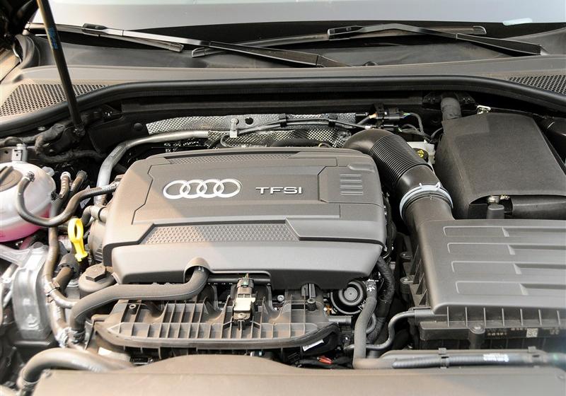 2014 Limousine 40 TFSI S line