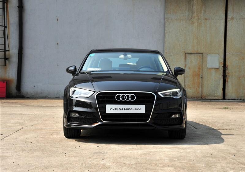 2014 Limousine 40 TFSI S line