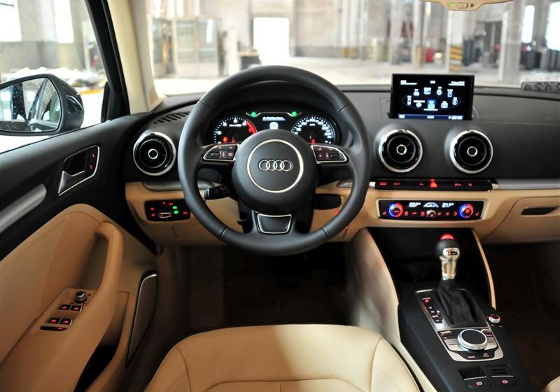 2014 Limousine 40 TFSI S line