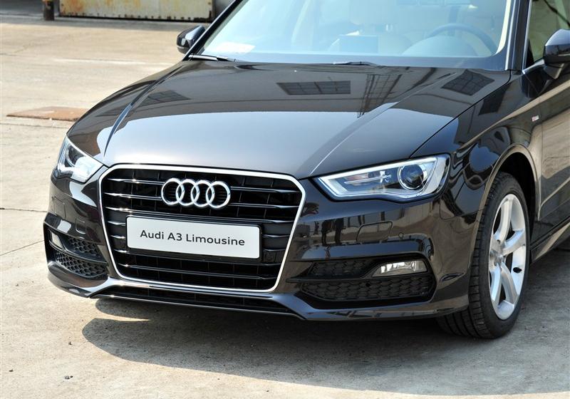 2014 Limousine 40 TFSI S line