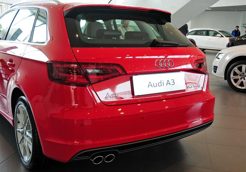 2014�� Sportback 40 TFSI S line������