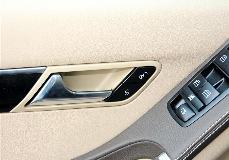 2014�� R320 4MATIC������