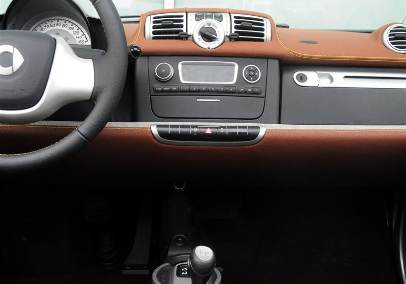 2014 1.0 MHD BoConceptر