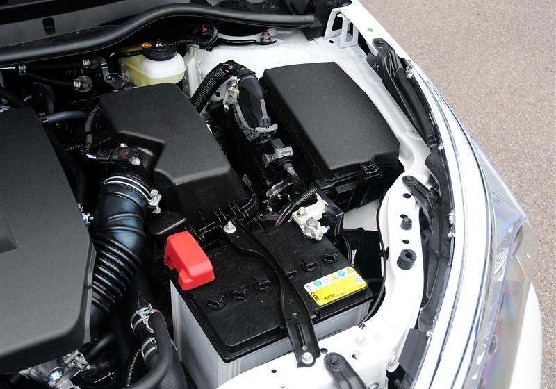 2014 1.6L CVT GL-iƤ