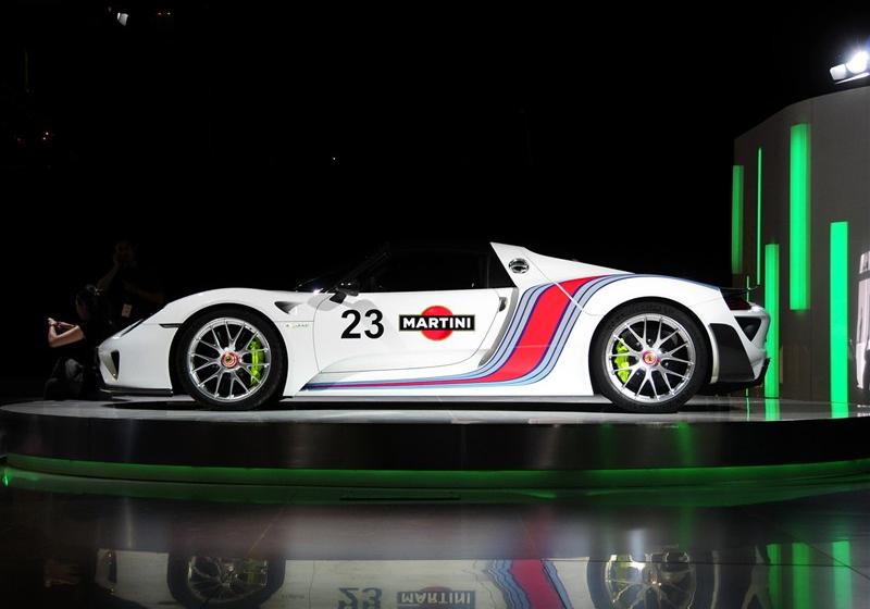 2014 Spyder Weissach package 4.6L