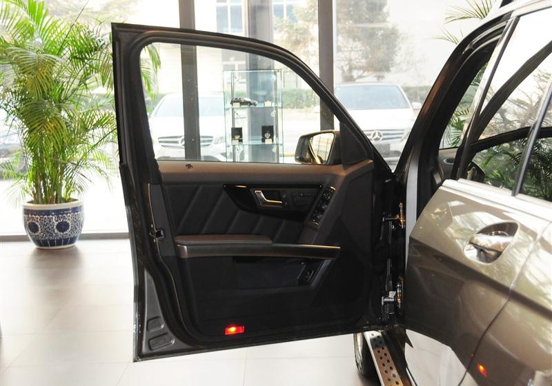 2013�� �Ŀ� GLK 300 4MATIC ������