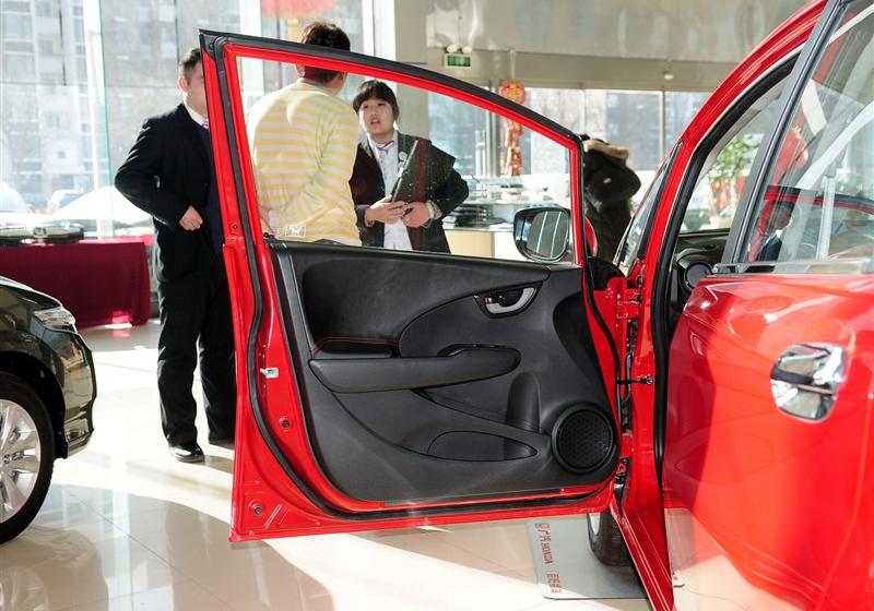 2011�� 1.5L �ֶ�������