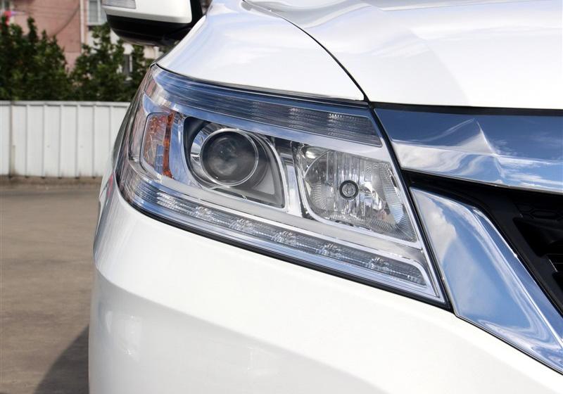 2013�� 1.8L �ֶ����ʰ�