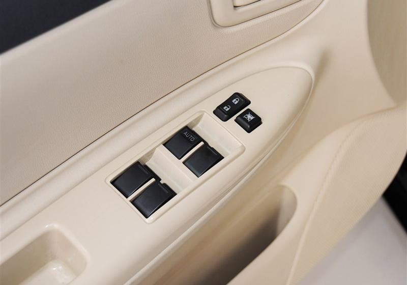 2013�� 1.5L �ֶ�������