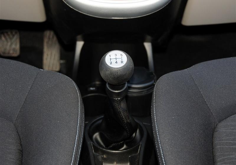 2012�� 1.0L �ֶ�ʱ�а� ��V