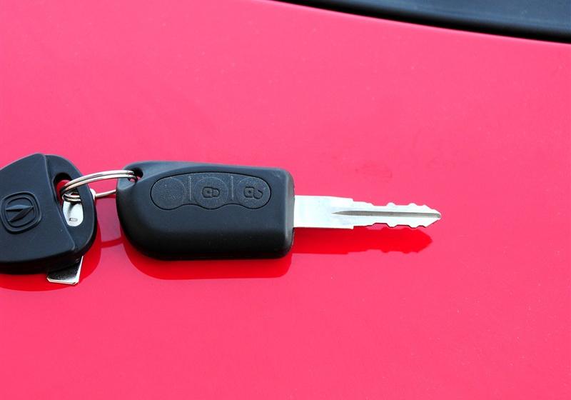 2012�� 1.0L �ֶ�ʱ�а� ��V