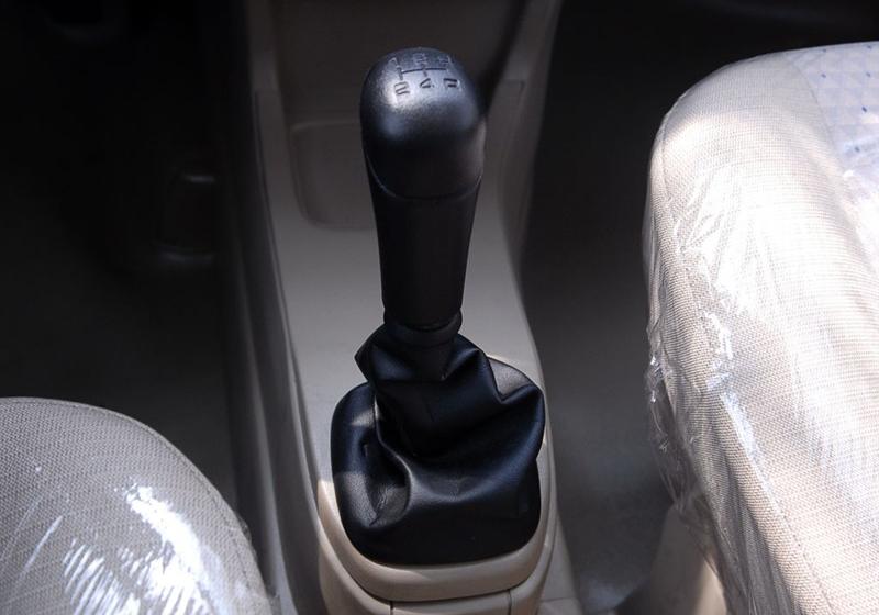 2009�� 1.5L �ֶ�������