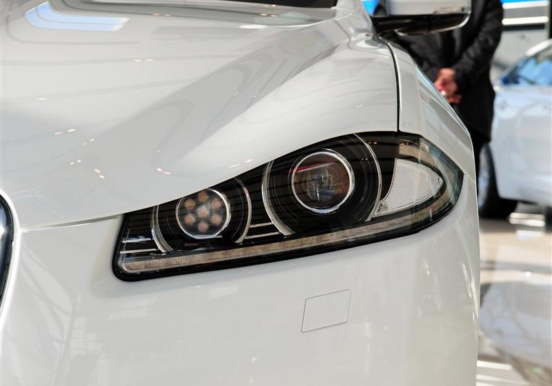 2014 XF 3.0 SC Sport Club