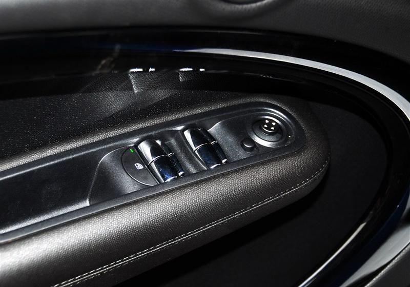 2013 1.6T COOPER All 4 Fun