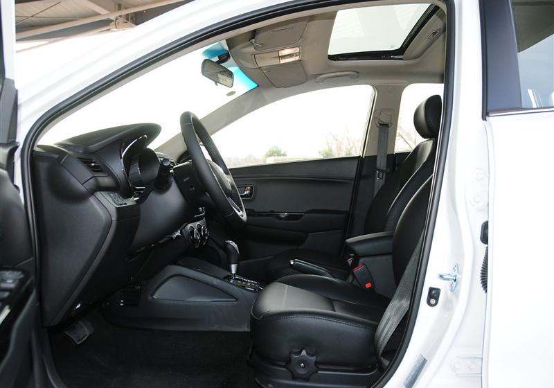 2012  1.6L AT Premium