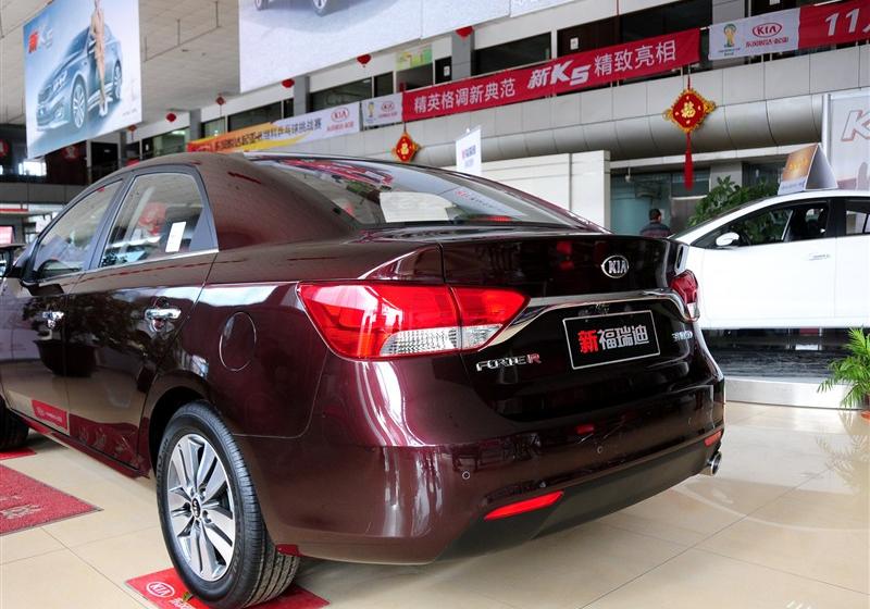 2014 1.6L AT Premium