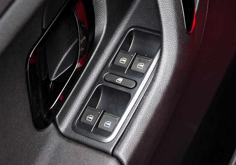 2013 1.6L ԶMonte carlo