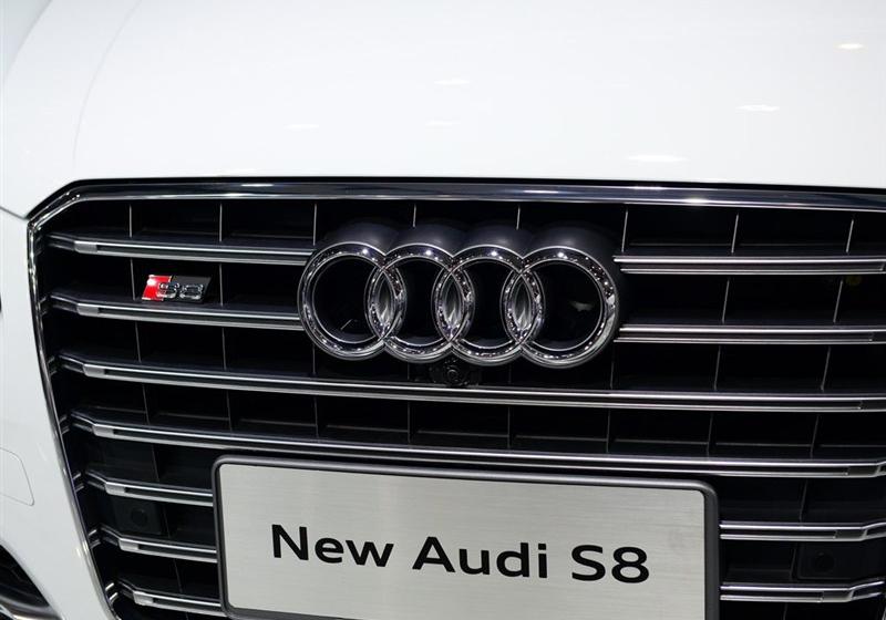 2014 S8 4.0TFSI quattro