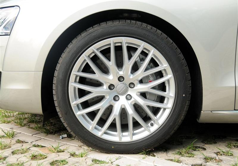 2014 A8L 60 TFSI quattroר