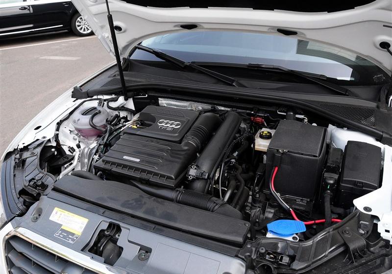 2014 Limousine 35 TFSI ʱ