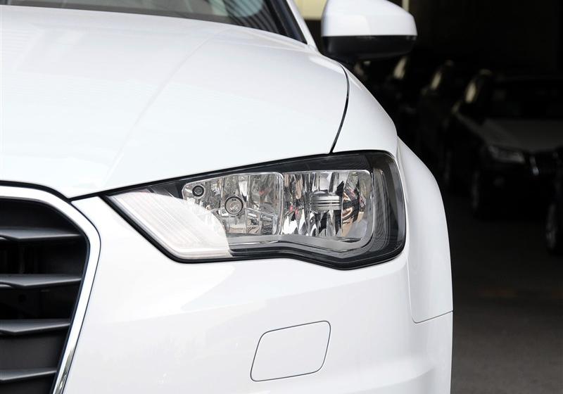 2014 Limousine 35 TFSI ʱ