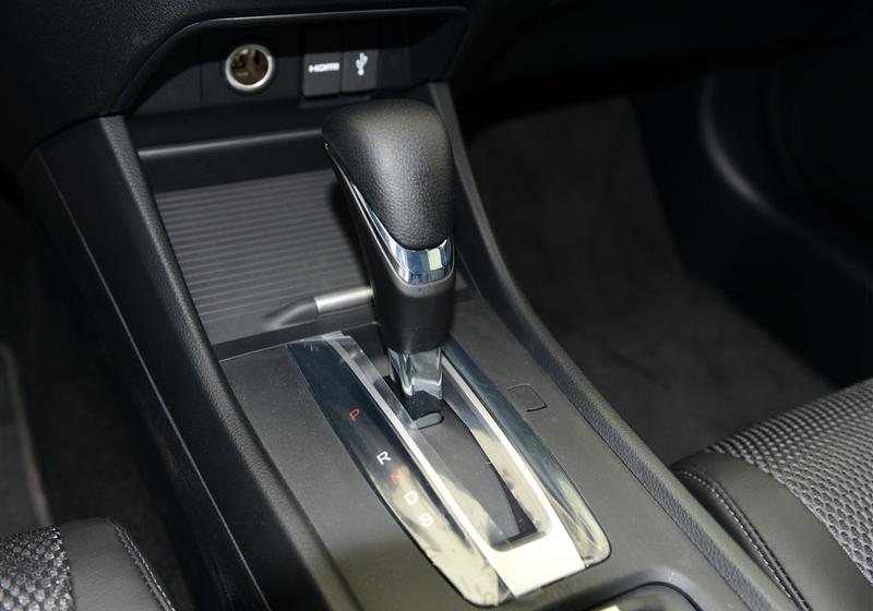 2014�� 1.8L �Զ����ʾ�Ӣ�� 5��