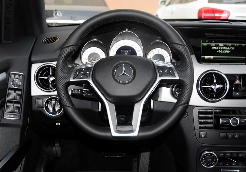 2015 GLK 300 4MATIC ʱ °