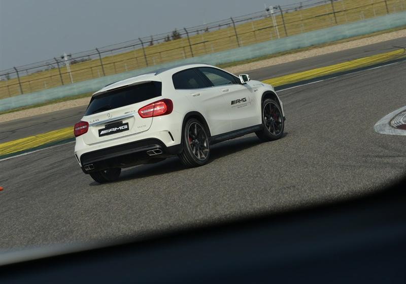 2015 GLA 45 AMG 4MATIC