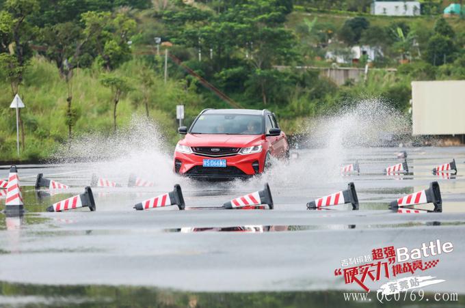 ԽǿӲʵBATTLEս@ݸվ-ͼ2