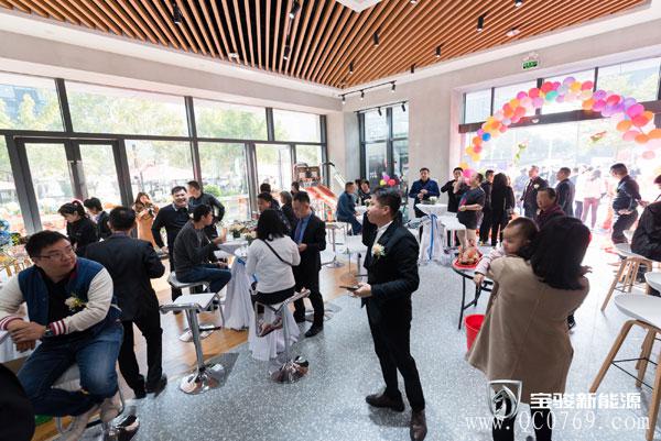 13090853edaf323a482084.jpg 11.jpg