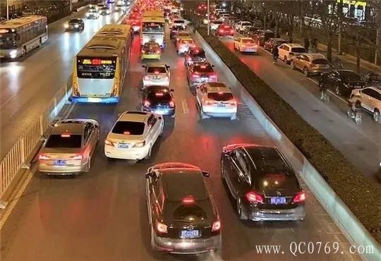 销量,疫情,汽车销量 销量,疫情,汽车销量