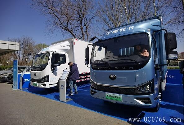 06131406cb7b3ad9377880.jpg 10.jpg