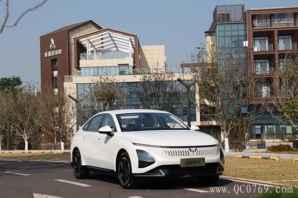 281507506335c9f0817153.jpg 501A5516(1).jpg